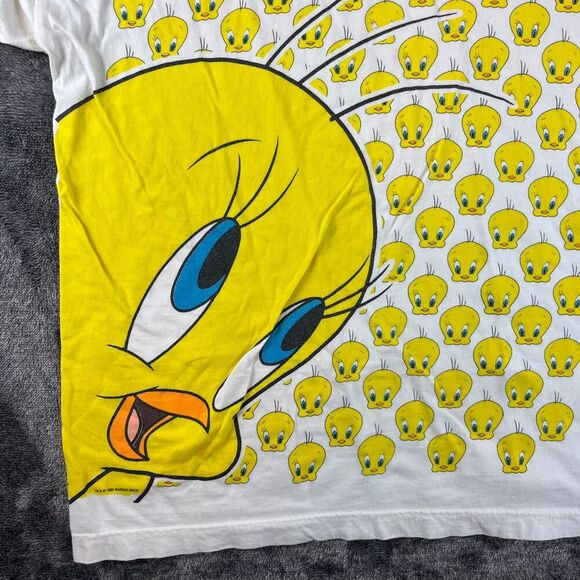 Vtg 90's Looney Tunes Tweety Bird AOP T-Shirt Short Sleeve Sz L/XL* - Picture 3 of 9